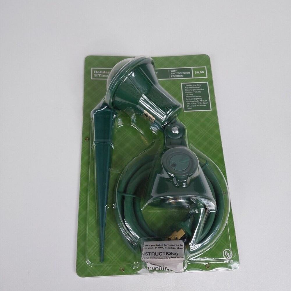 New Holiday Time Flood light Holder Adjustable Head Auto Activates Dusk/Dawn